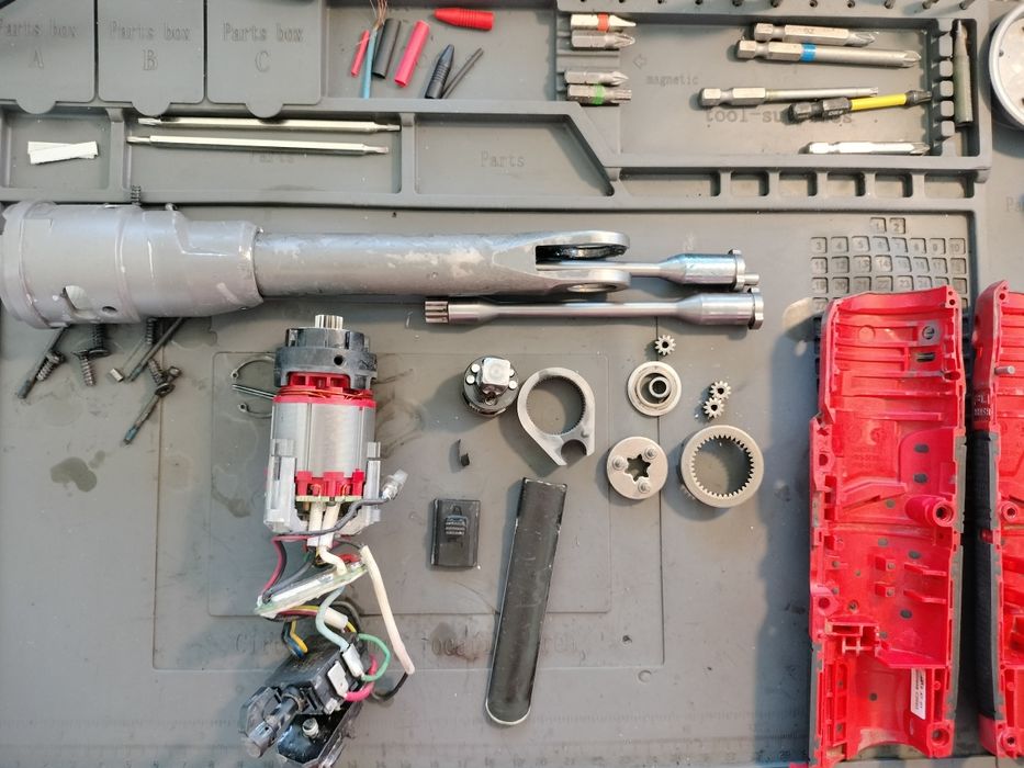 Reparatii-revizii scule profesionale si acumulatori