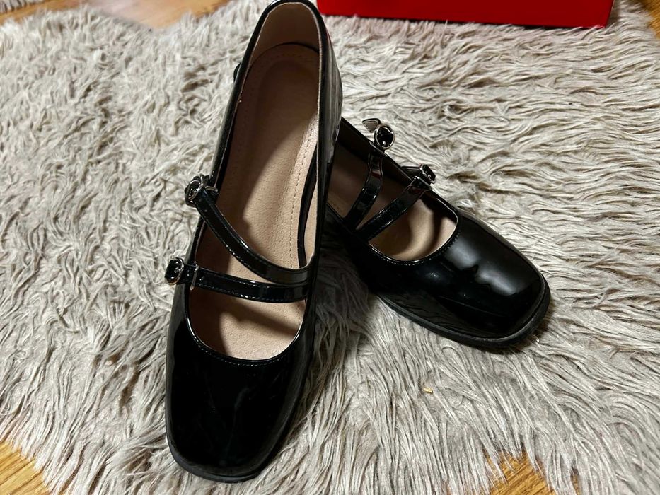 Елегантни обувки за танци или ежедневни