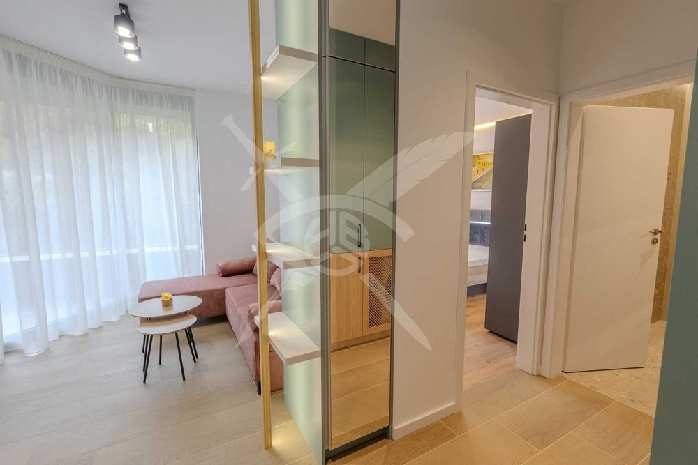 Дава се под наем Двустаен апартамент в София, Дружба 2 - 51 кв.м за 698.19 € - Снимка #2