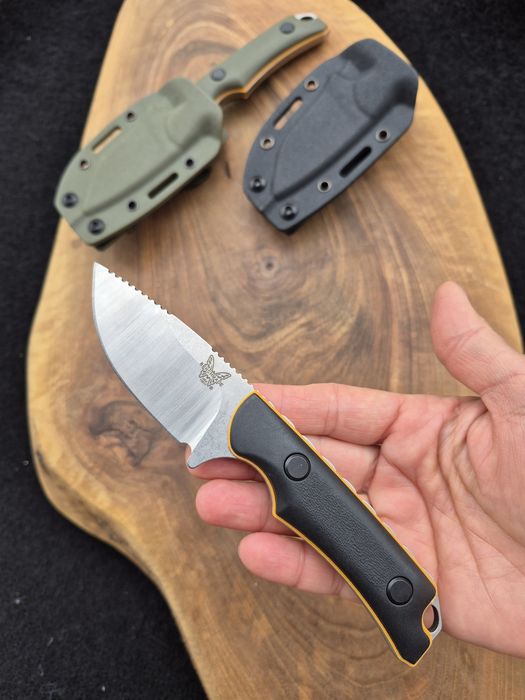 Компактен тактически нож Benchmade Hidden Canyon Hunter 15017 ,два цвя
