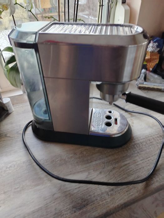 Кафе машина delonghi ec 685