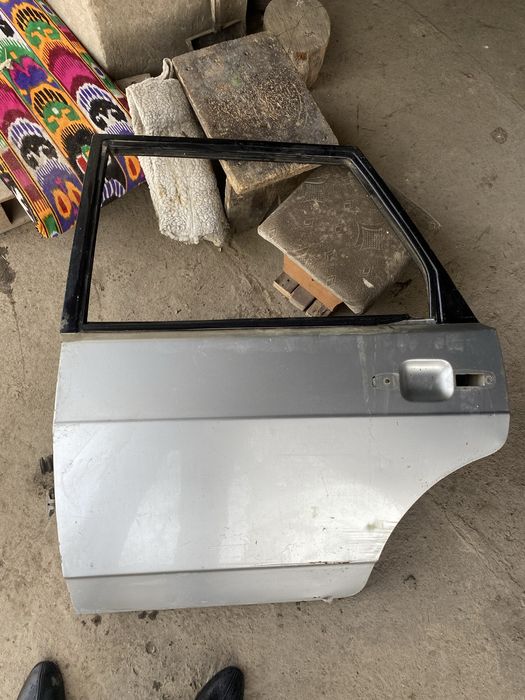 Дверь задний на ваз 99