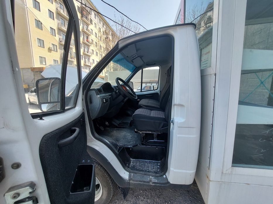 Продаётся подарочная автомашина