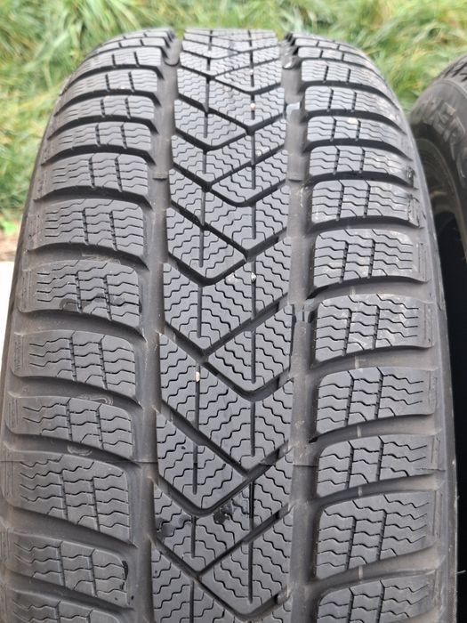 Ser 4 anvelope Pirelli 225 55 17 rsc runflat  dot 2020