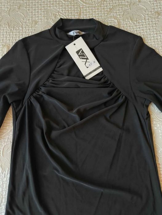 Нова черна блуза