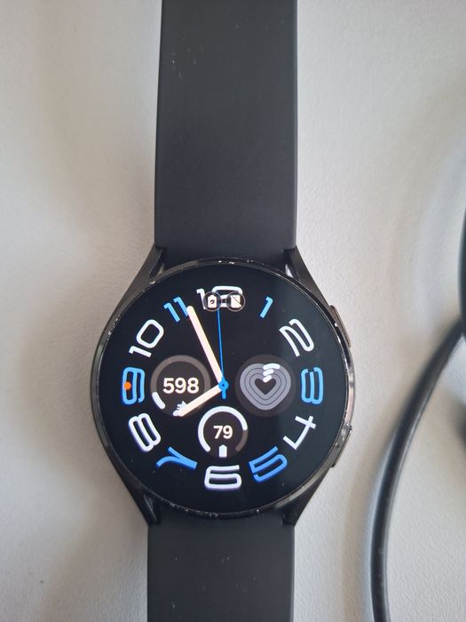 Часы galaxy whatch4
