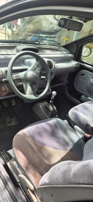 Кола Renault Twingo