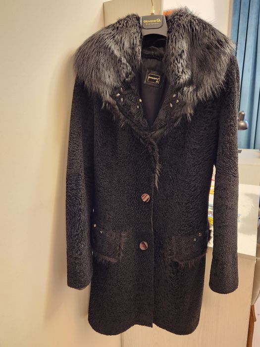 Шуба каракуль в отличном состоянии