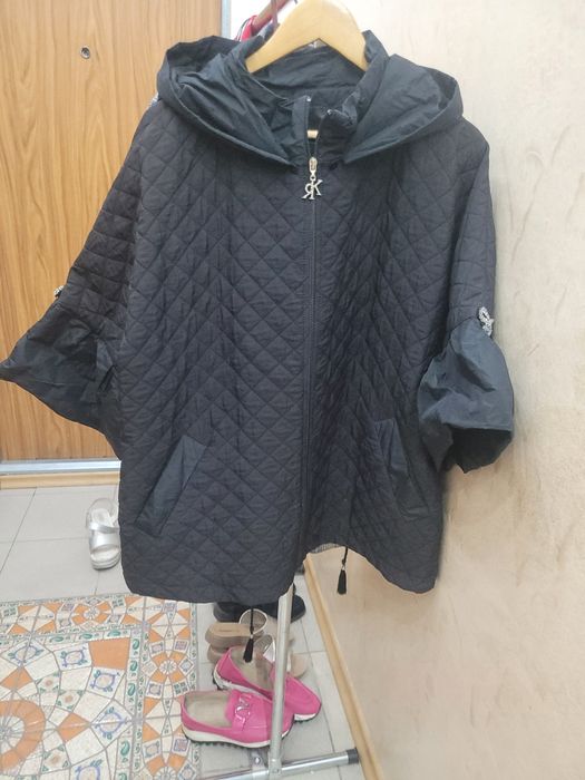 Продам демисезонную куртку