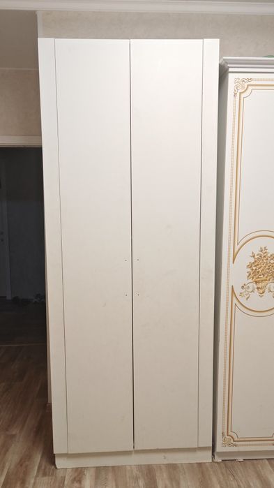 Продам шкаф плательный