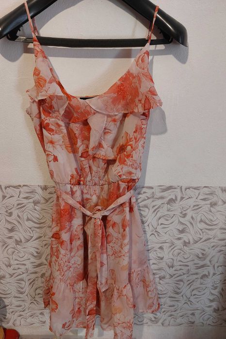 Дамска рокля Mohito 38 размер