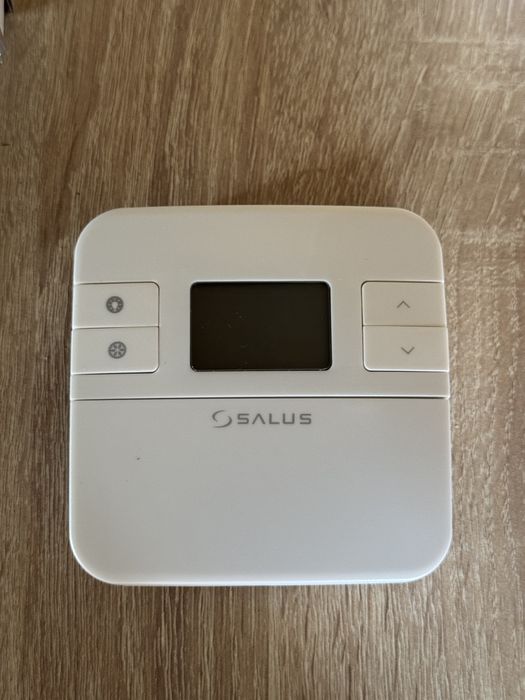 Termostat Salus RT310 - pachet 4 buc.