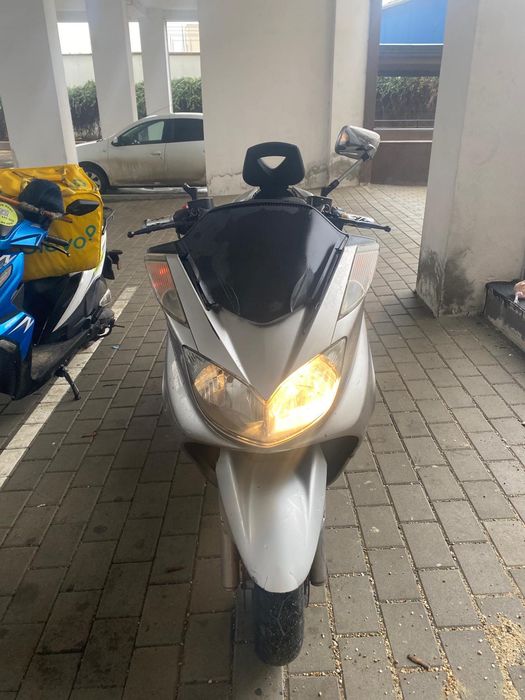 Yamaha majesty 400cc