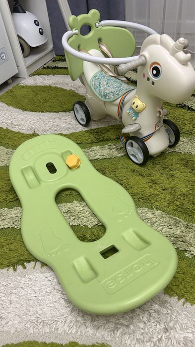 Лошадка качалка-каталка