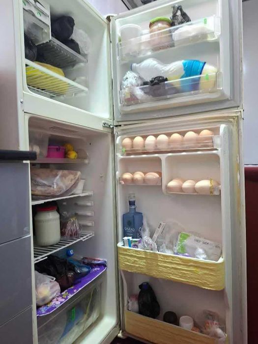 Samsung xaladelnik B_U sotiladi