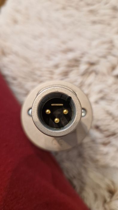 Microfon Studio AKG C4000B - Stare Impecabilă (Shockmount + Case)