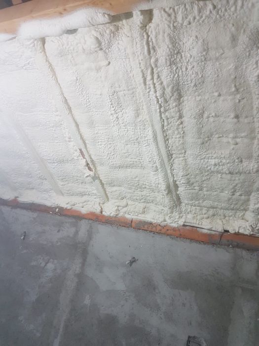 Izolatii cu spuma poliuretanică/pod/acoperiș-Firma Autorizată