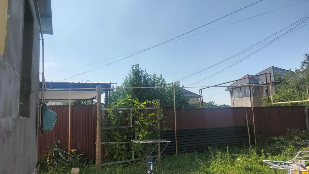 Продам времянку с домом