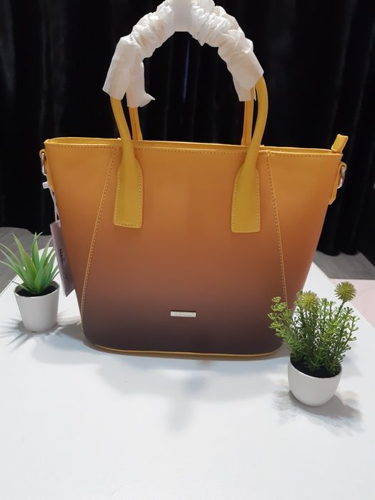 Geanta dama din piele ecologica