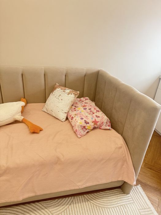 Продам кровать с матрасом