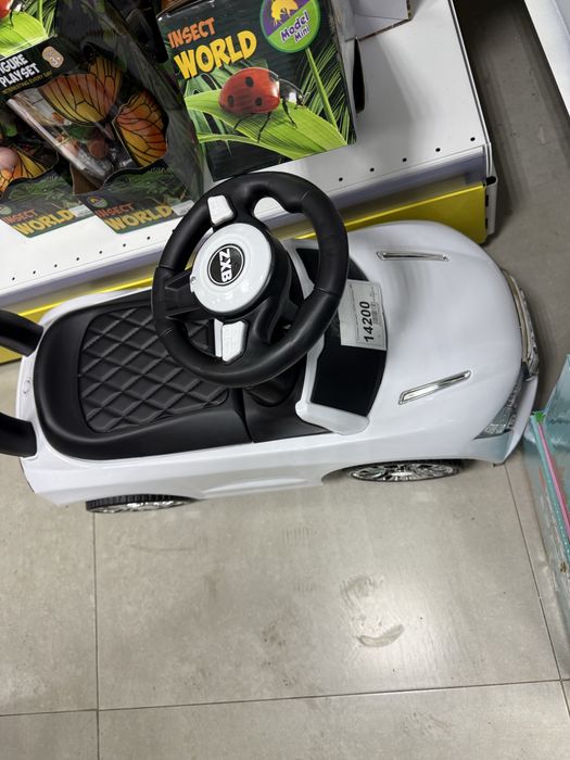 Продам детскую машину