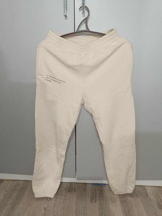 Продам костюмв женские