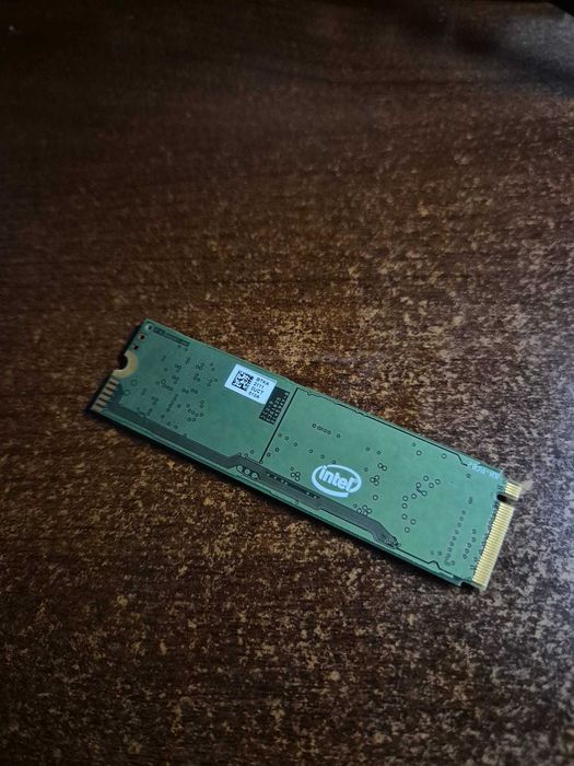 SSD NVMe M2 de 512GB - Intel SSDPEKNU512GZ