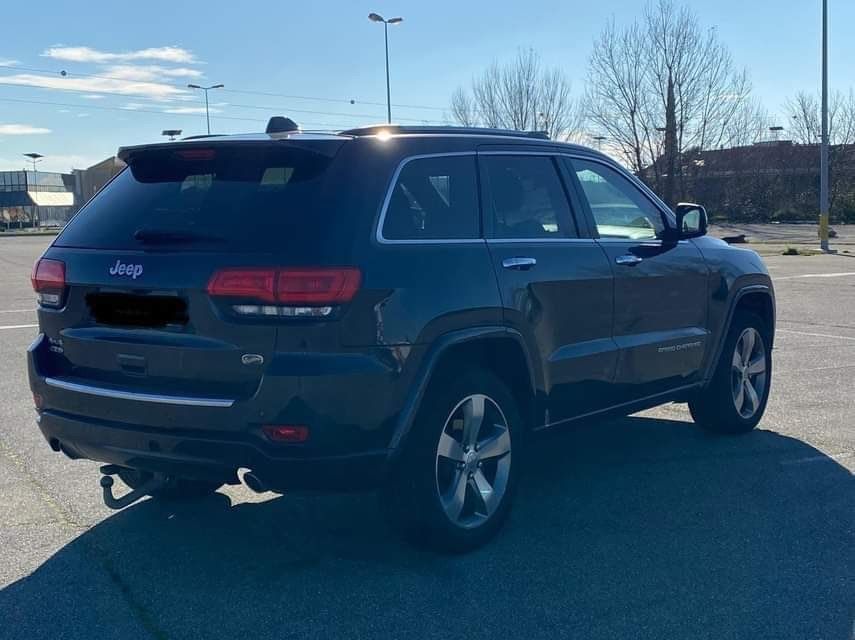 Продавам Jeep Grand Cherokee WK2 на части