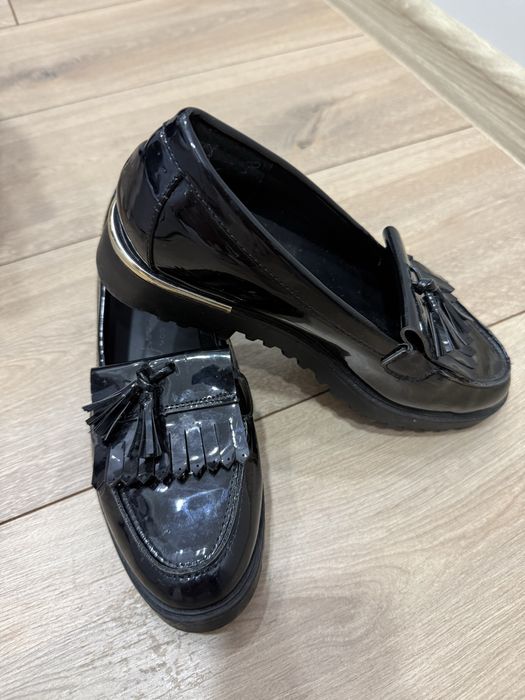 Много добри дански обувки New Look