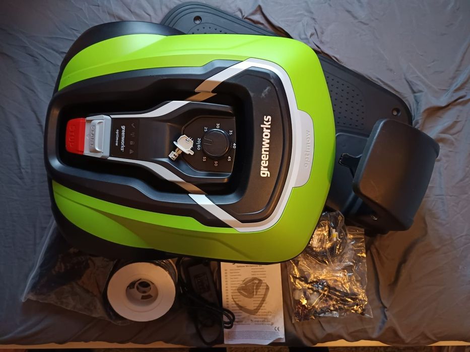 Scule noi de vânzare