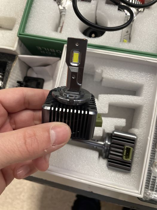 Becuri led Canbus H1 H7 H4 H11 H8-100lei D1S-200 D3S D2S -230 lei