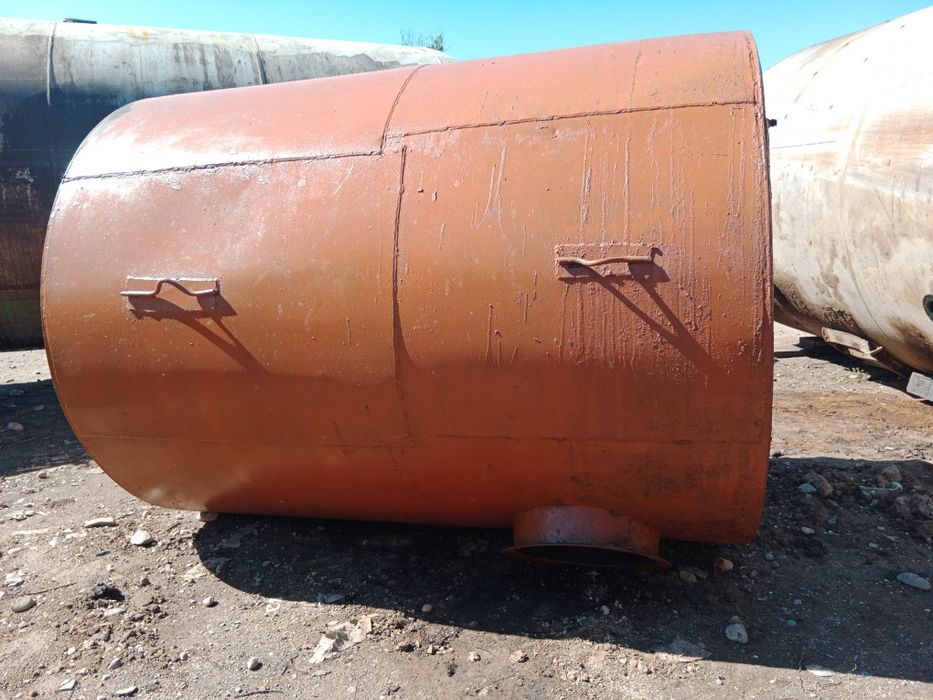 Ёмкости, цистерны, бочки.