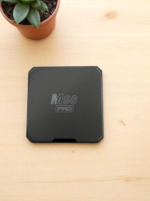 Smart TV приставка M98R0
