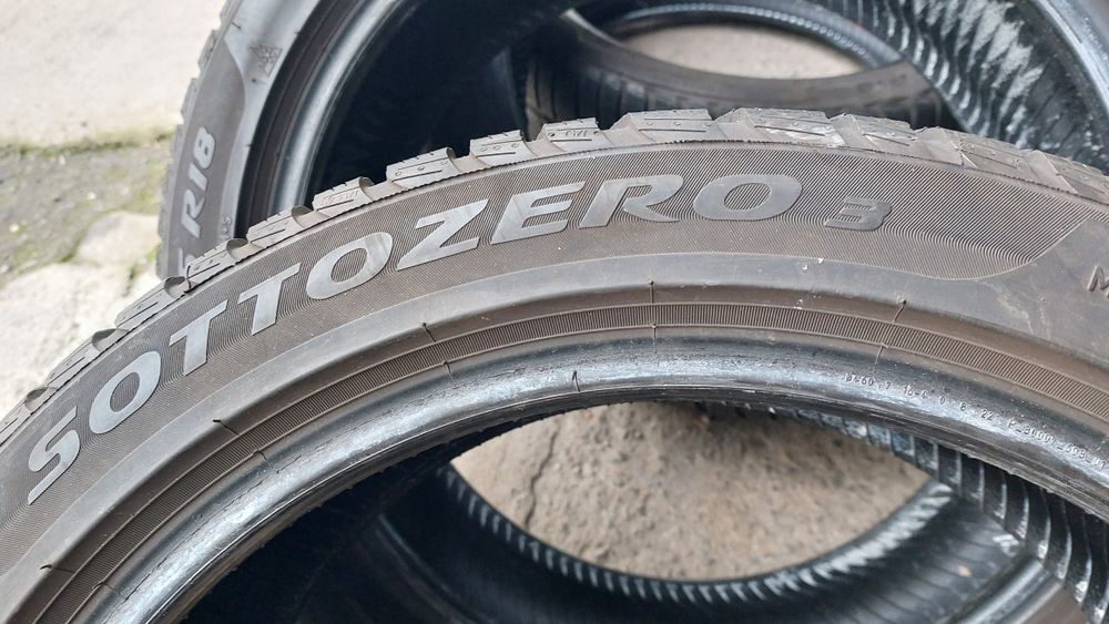 Зимни гуми 225/45/18 Pirelli Sottozero 3 4 броя