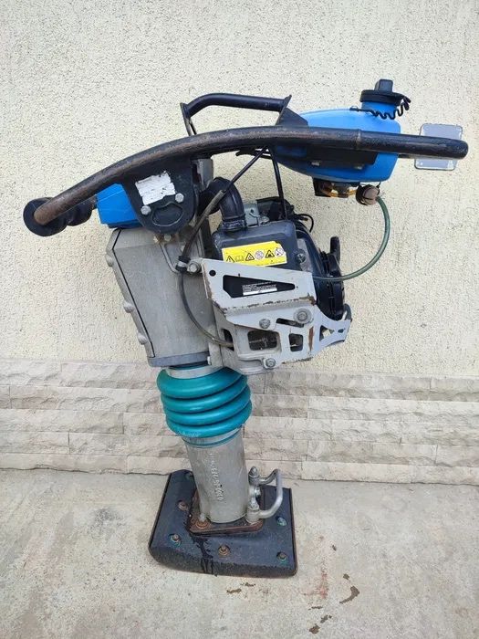 Inchiriere Mini-Excavator  Incarcator