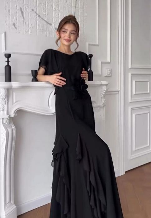 платья платья платье  нарядное  с перьями