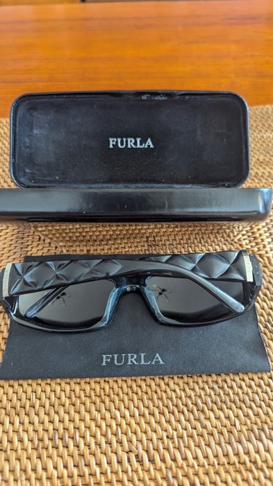 Слънчеви очила Moschino Ray -Ban Furla Ana Hickmann