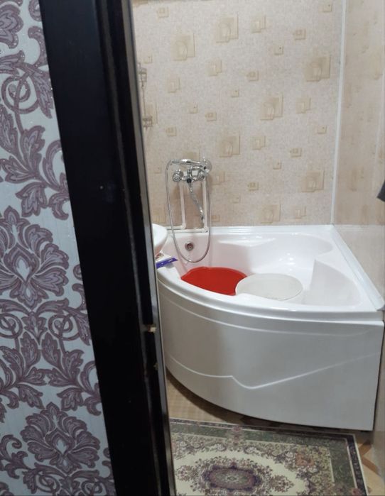 Код 873  Продается 4/5/5 ком квартира куйлюк массив 5