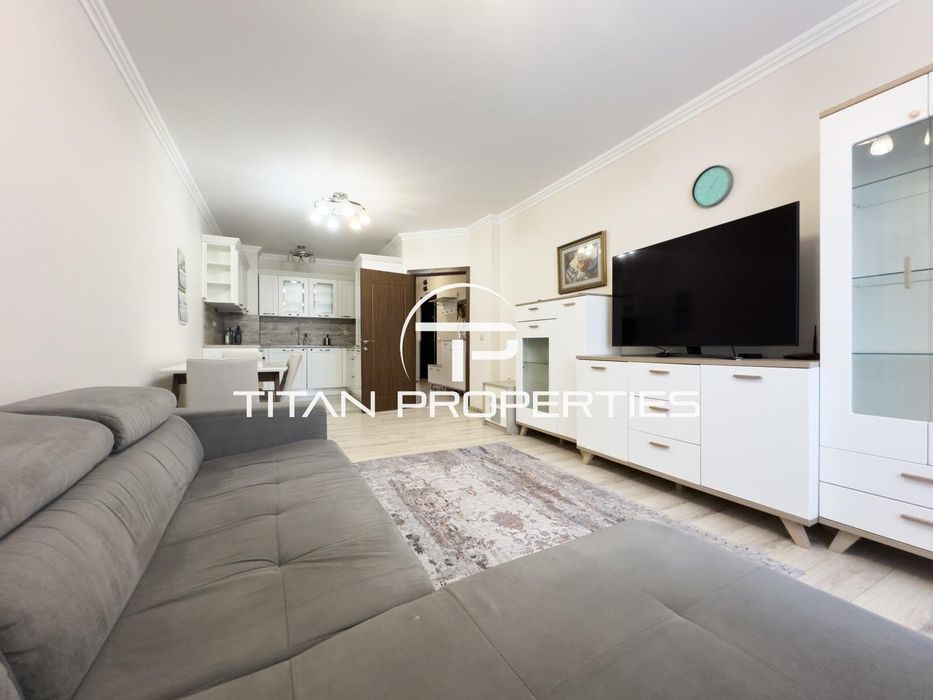 Дава се под наем Тристаен апартамент в Бургас, Зорница - 117 кв.м за 1020 € - Снимка #1