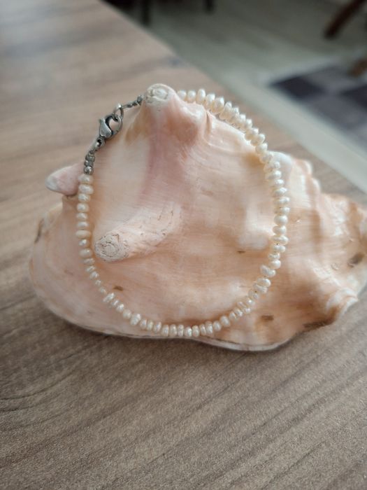Гривна с естествени перли