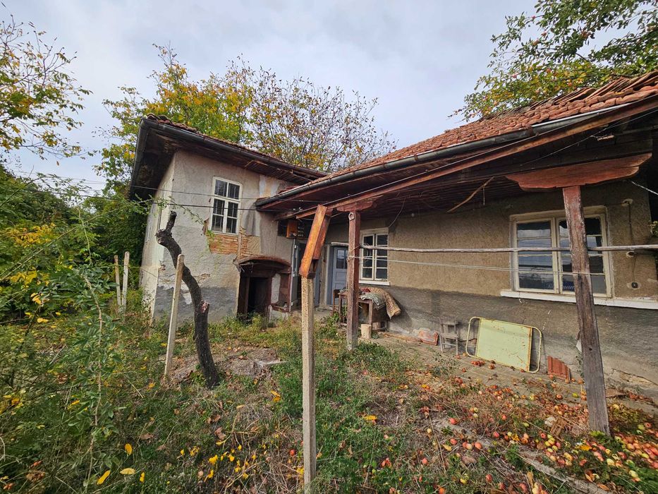 Къща в село Пчелище