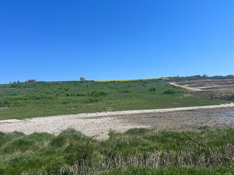 TEREN EXTRAVILAN 15.000 mp | Miroslava – Valea Adanca | 25 €/mp | SUB PREȚUL PIEȚEI | Deschidere 30 m