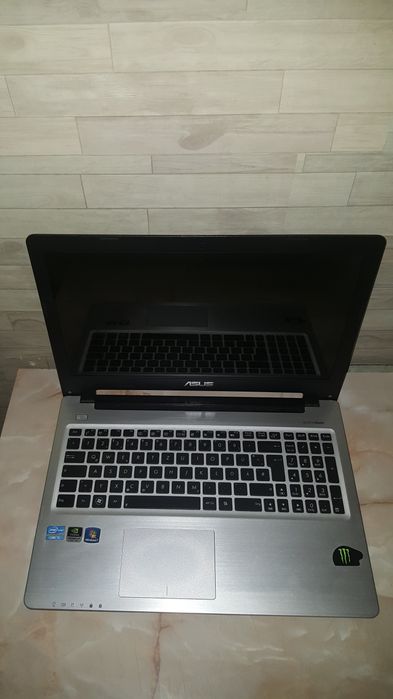 vând/schimb laptop Asus