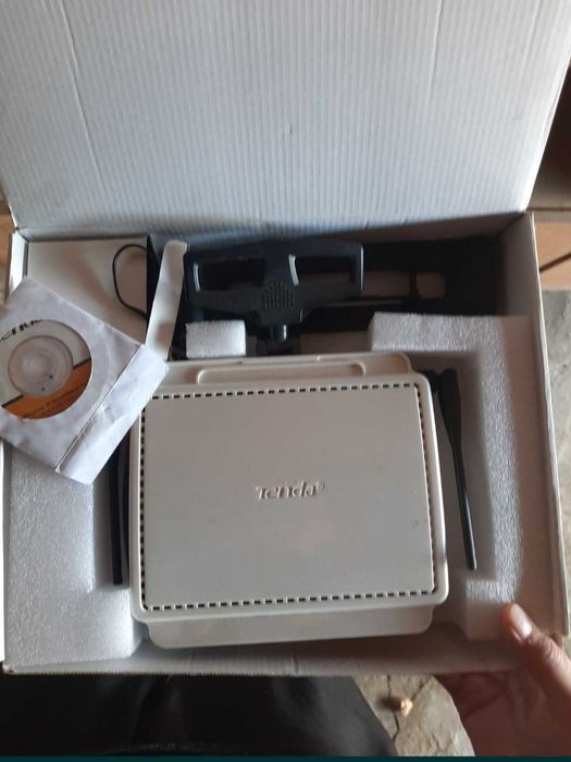 Wifi роутер tenda w302r