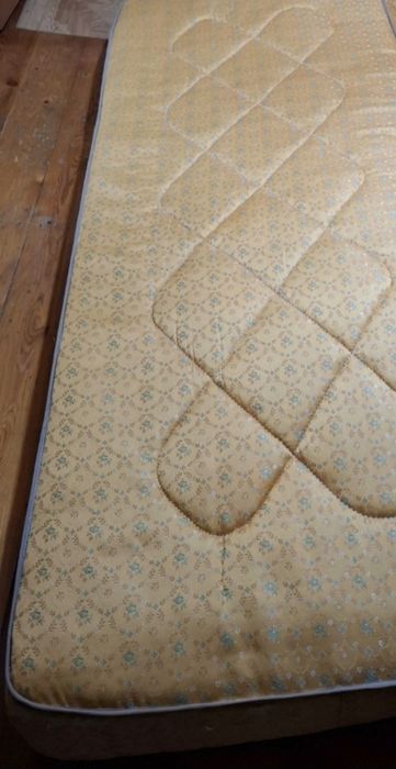 Матрас 2 м × 1 м