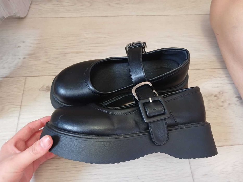 продам туфли в идеальном состоянии