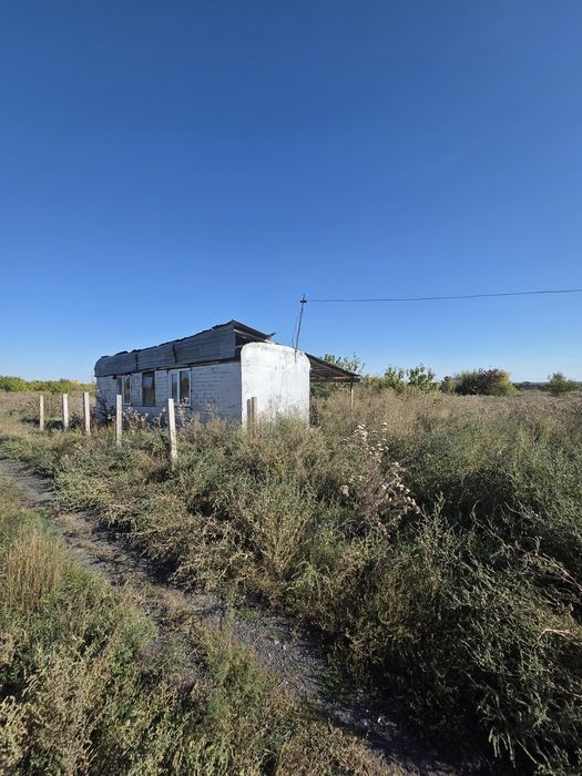Продам дачу с домиком . Дамса