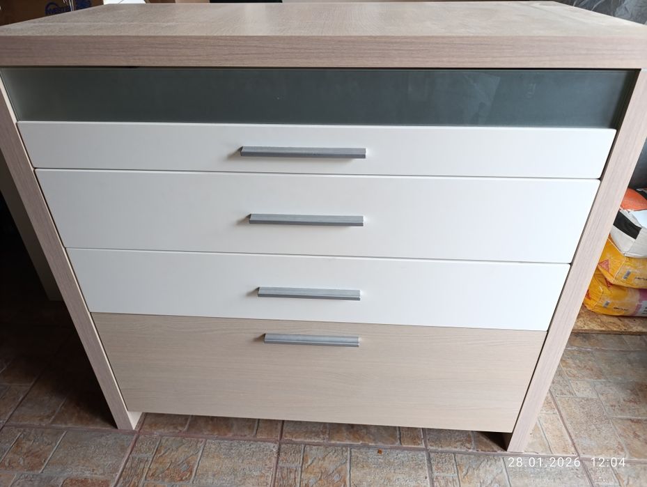 Comoda tv impecabilă