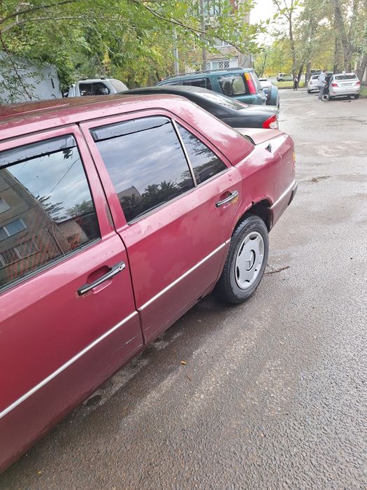 Мерседес 124 (автомат)