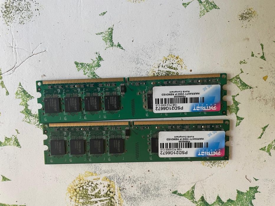 Memorie Ram 1GB x2 DD2 PC retro